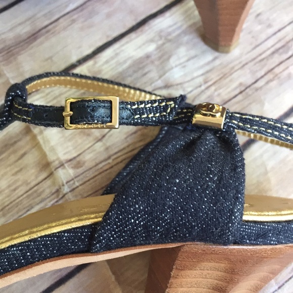 Chanel Jean and gold size 7 like New - Picture 4 of 8